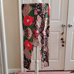 NWT AZALEA LEGGINGS L/XL